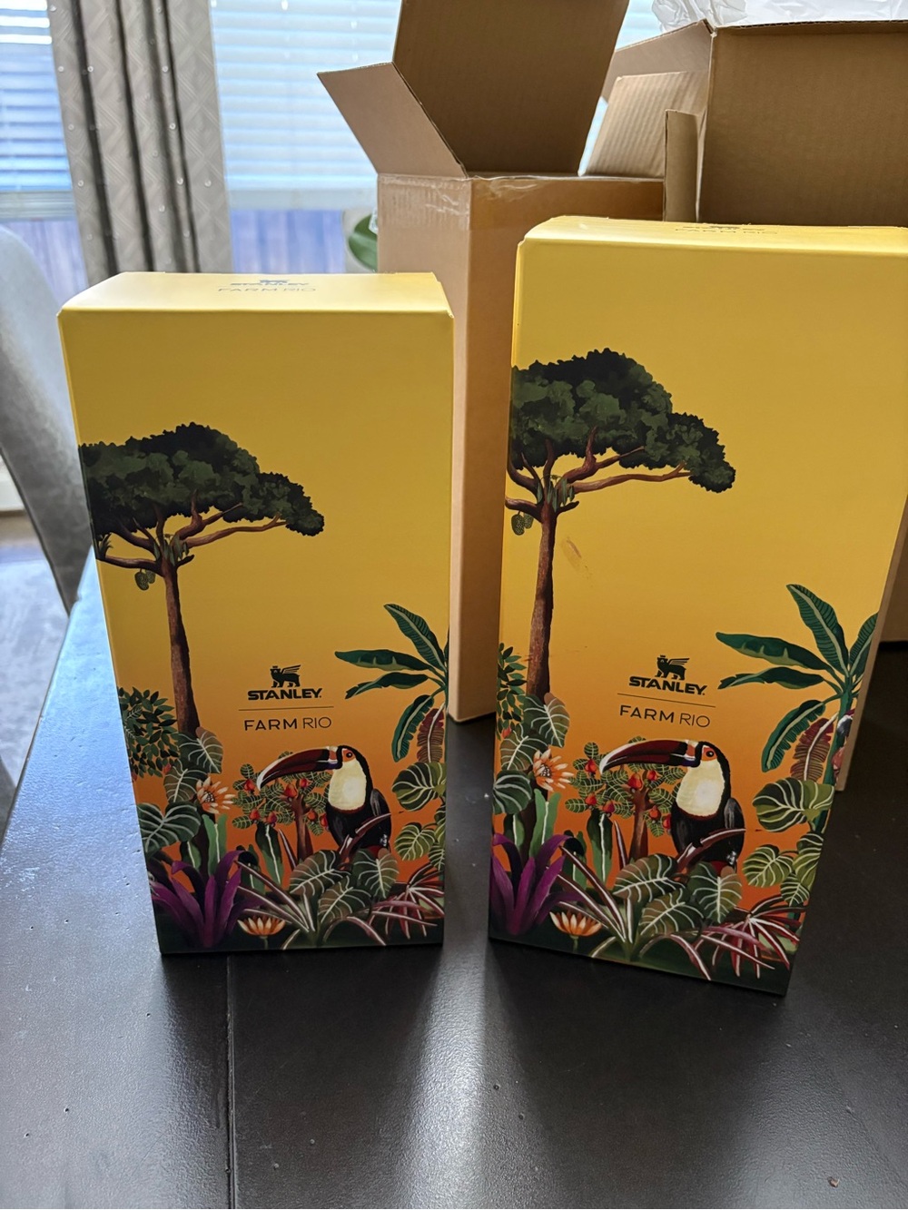 Stanley Farm Rio Gold Insulated Travel Mug with Yellow Handle 30oz - Picture 2 of 8